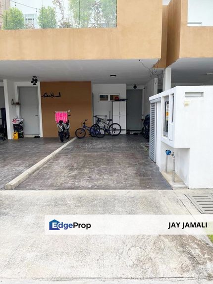 NICE HOUSE | Nearby KLIA and Putrajaya Cyberjaya | Casa Bluebell Townhouse Lower Unit for sale, Selangor, Dengkil