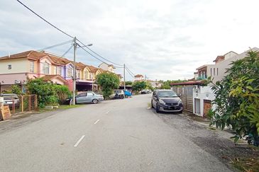 La Cottage Taman Putra Perdana