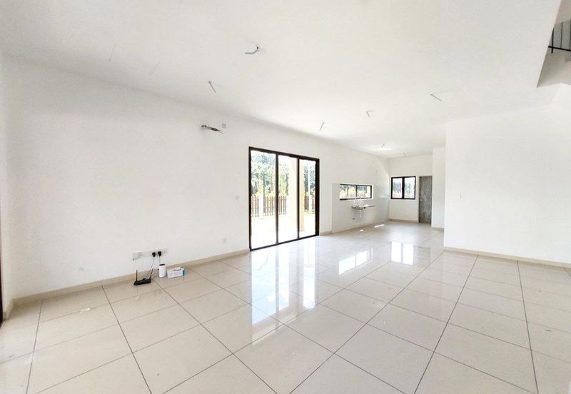 Setia Warisan Tropika