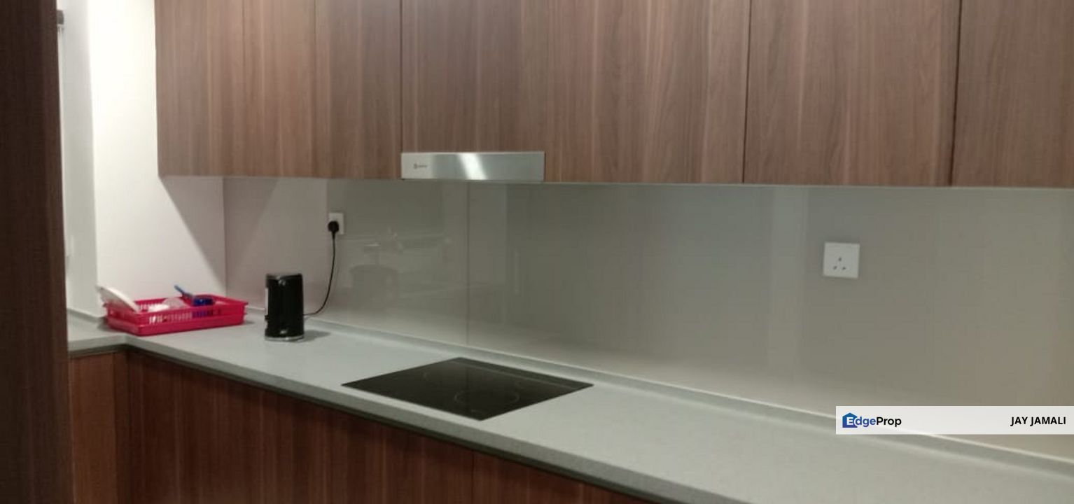 FULLY FURNISHED Lakefront Residence T3 Jalan Semarak Api, Cyberjaya FOR RENT, Selangor, Cyberjaya