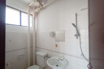 Cemara Apartment @ Taman Kajang Utama
