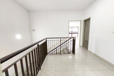 Setia Warisan Tropika (Belladonna)