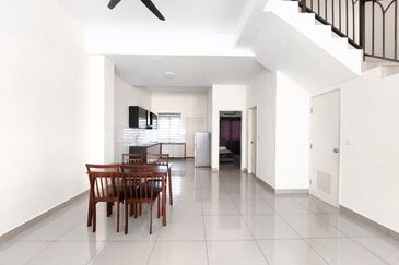 Monet Springtime @ Sunsuria City