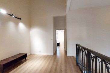 Monet Springtime @ Sunsuria City