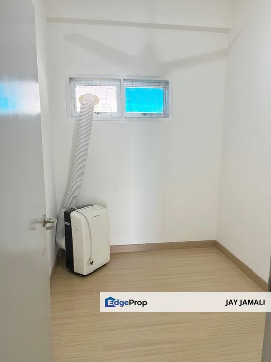 Casa Bluebell Cybersouth Ground floor Townhouse for rent with Full Set Kitchen Cabinet and Air Cond, Selangor, Cyberjaya