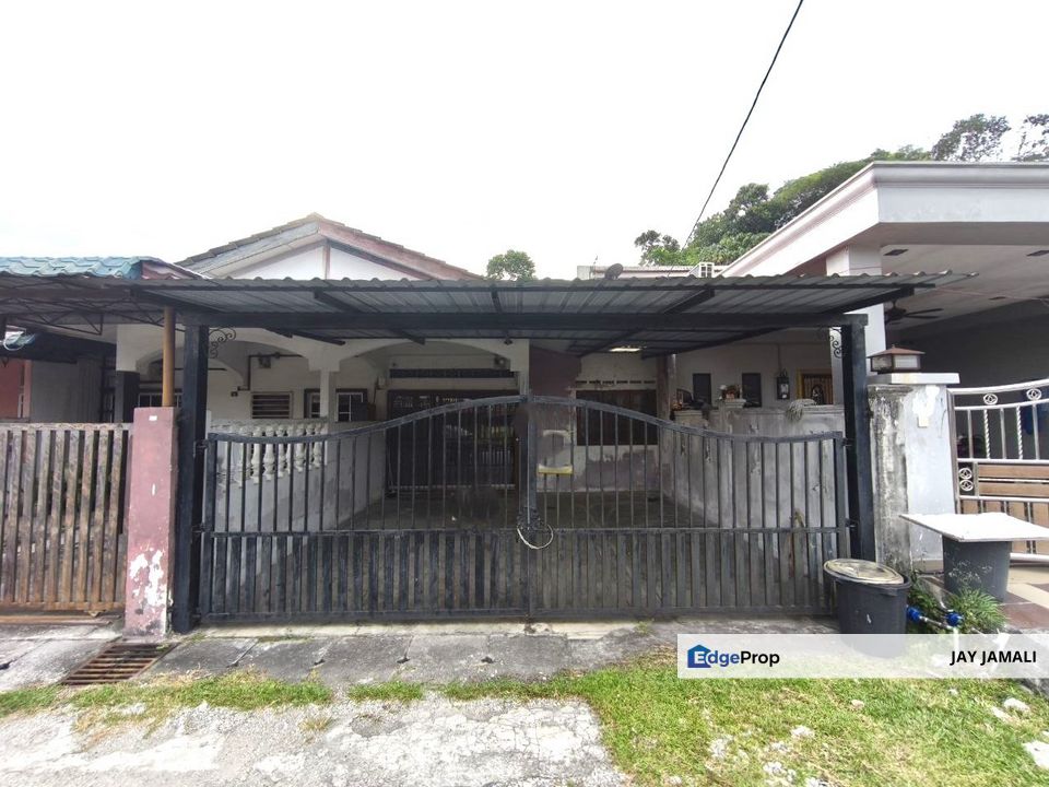 Renovated Single Storey Terrace @ Taman Sri Andalas, Klang FOR SALE, A great location with family-friendly surroundings and excellent connectivity, Selangor, Klang