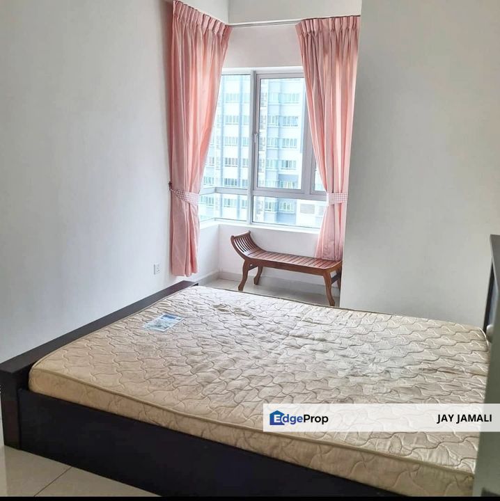 Fully Furnished Condo Facing Pool @ Savanna Executive Suites, Southville City Bangi FOR RENT , Selangor, Bangi