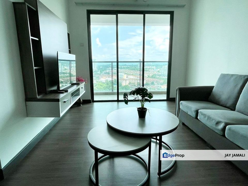 Facing Swimming Pool & Golf Course Partial Furnished Vista Bangi Level 24 Kajang FOR RENT, Selangor, Kajang