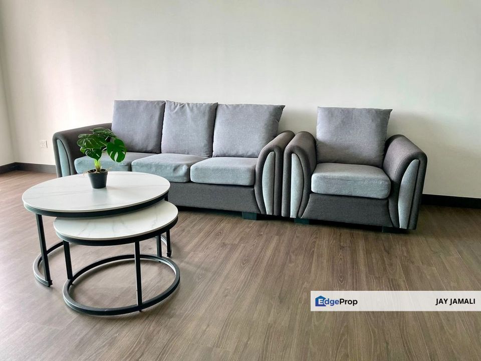 Facing Swimming Pool & Golf Course Partial Furnished Vista Bangi Level 24 Kajang FOR RENT, Selangor, Kajang