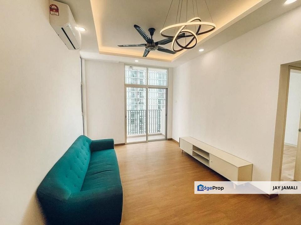 Partial Furnished, Lakefront Homes Level 7 with 2 parking lot, Cyberjaya For Rent, Selangor, Cyberjaya