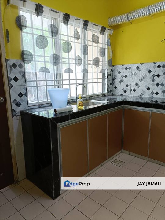 Harga di Bawah Market Value, Rumah Teres 2 Tingkat di Taman Tasik Prima Untuk Dijual, Luas 22x75, Selangor, Puchong