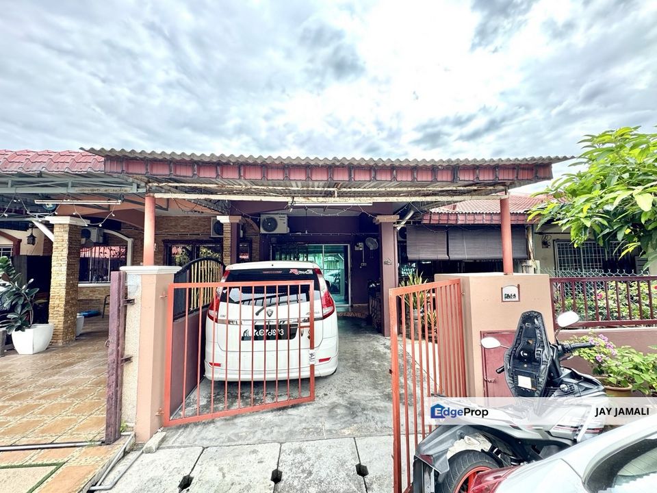 RENOVATED & EXTENDED Single Storey Terrace For Sale at Taman Kembara 3, Rantau Panjang, Klang, Selangor, Klang