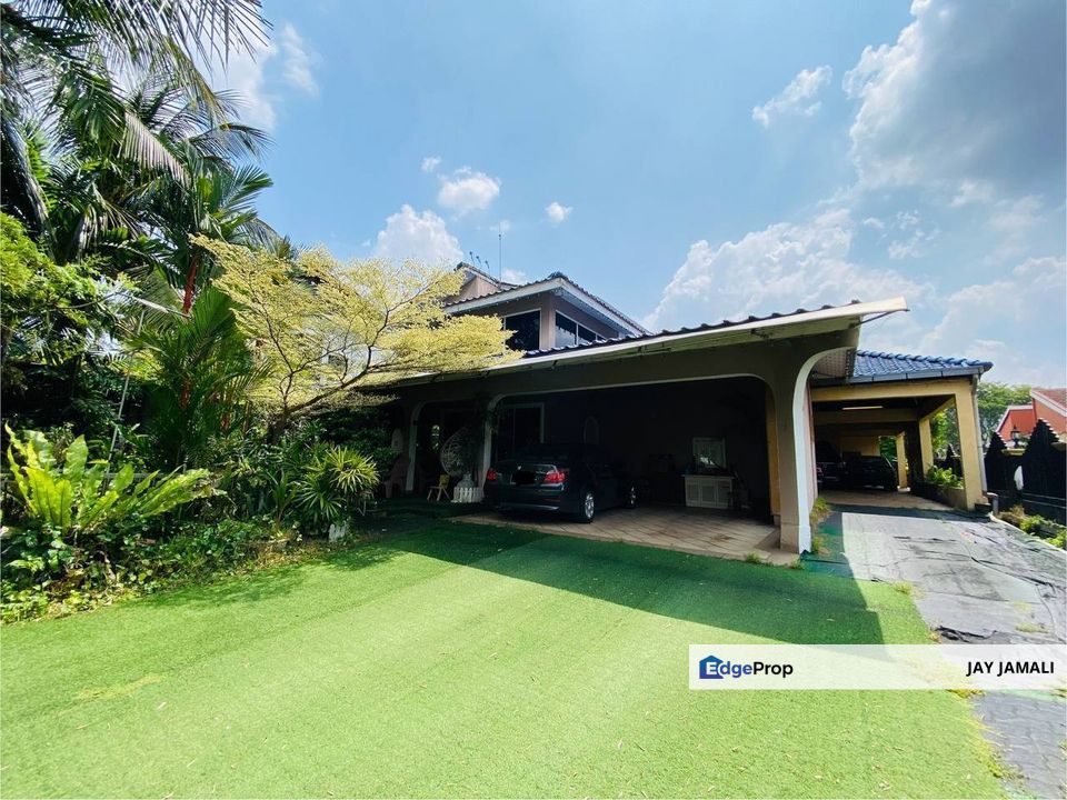 RARE BUNGALOW WITH SWIMMING POOL | BELOW RM1.7M IN SHAH ALAM FOR SALE, Selangor, Shah Alam