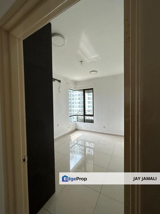 Spacious 4-Bedroom Condo @ Atmosfera, Puchong – 1,455 sqft | Freehold | RM600K (NEGO) For Sale, Selangor, Puchong