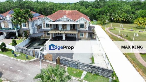 Casa Almyra Double Storey Bungalow Fully Renovated Furnished G&G, Johor, Johor Bahru