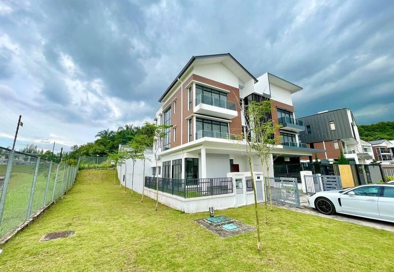 Horizon Hills The Woodlands 3 Storey Semi-D Endlot 45x80 Original Brand New Unblock View G&G