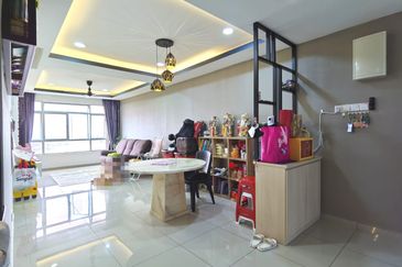 Midas Perling Apartment