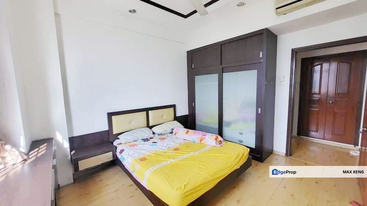 JB Town Wadihana Condominium High Floor Renovated Furnished G&G, Johor, Johor Bahru