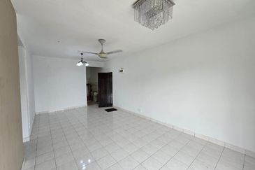 Selesa Puteri Condominium