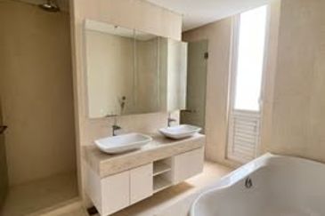 Emerald Bay @ Puteri harbour