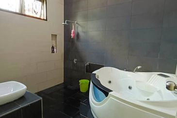 Desa Palma, Nasa City