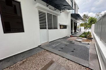 The Canal Garden South, Horizon Hills