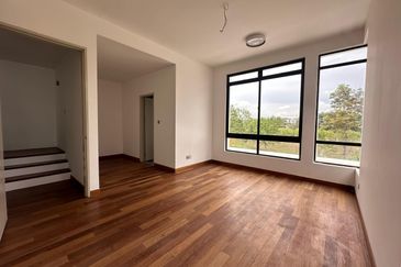 The Canal Garden South, Horizon Hills