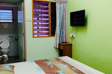 Stulang Laut / Darat