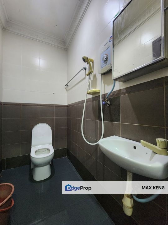 Bukit Tiram Jalan Ledang Double Storey 20x70 Fully Renovated Furnished Extension, Johor, Ulu Tiram