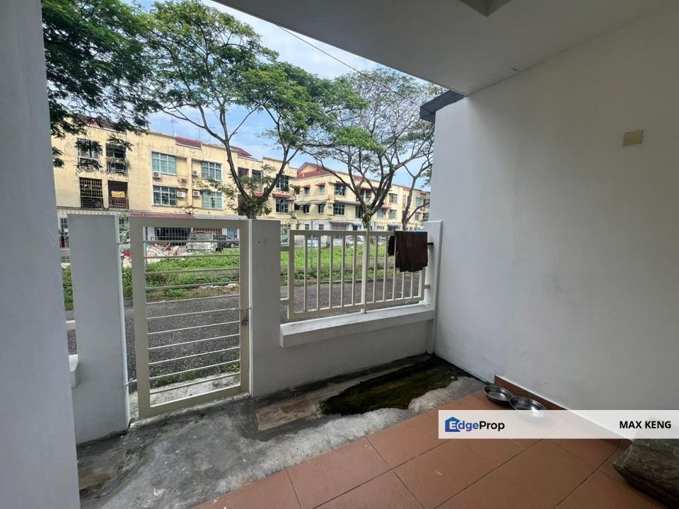 Plumeria Avenue Bandar Uda Utama Double Storey 22x70 Original Unit Unblock View, Johor, Skudai