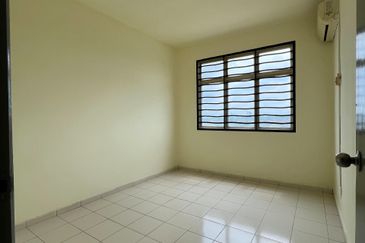 Villa Krystal, Bandar Selesa Jaya