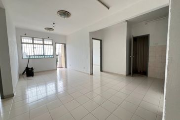 Villa Krystal, Bandar Selesa Jaya