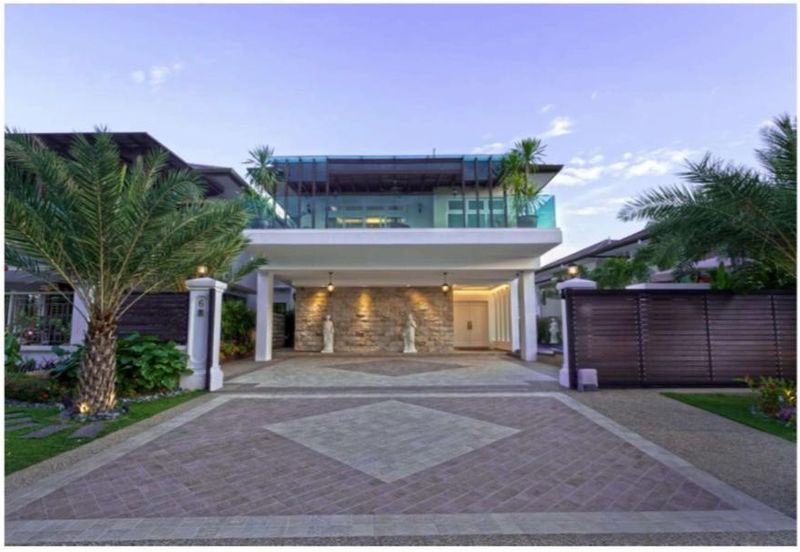 Horizon Hills Golf West Double Storey Link Bungalow Corner Fully Renovated Swimming Pool G&G