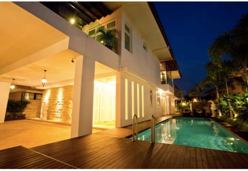 Horizon Hills Golf West Double Storey Link Bungalow Corner Fully Renovated Swimming Pool G&G