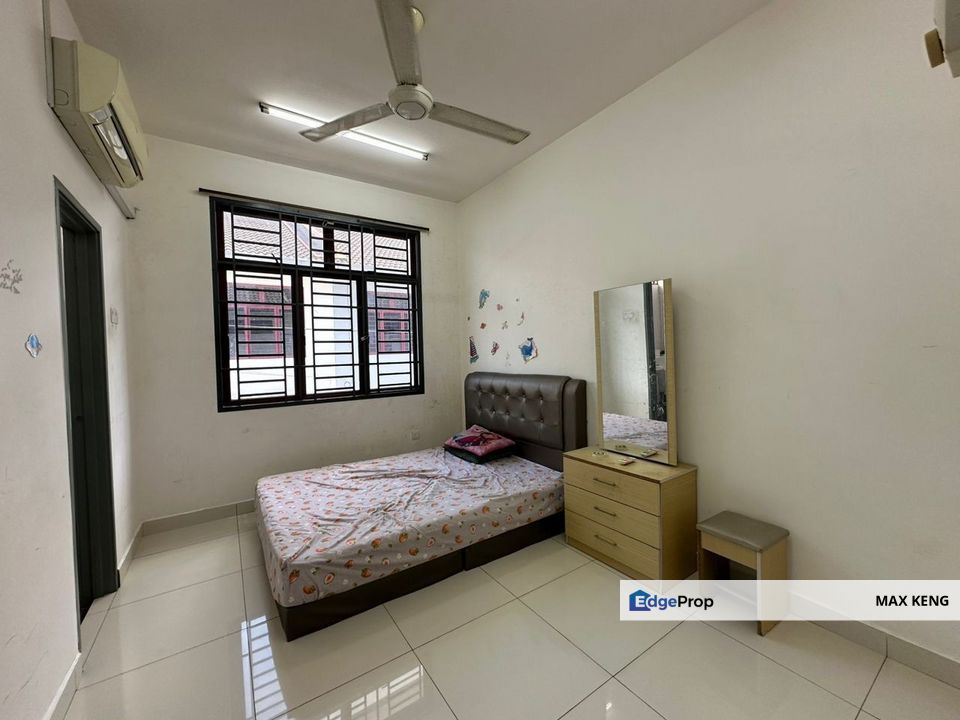 Rini Residences Mutiara Rini Double Storey Superlink 24x75 Original Unit G&G, Johor, Skudai