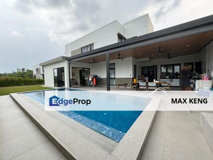 Sunway Citrine Lakehomes Double Storey Corner 52x83 Fully Renovated Swimming Pool G&G, Johor, 