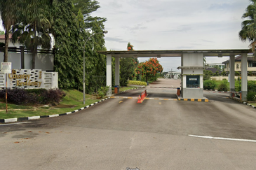 The Country Residency