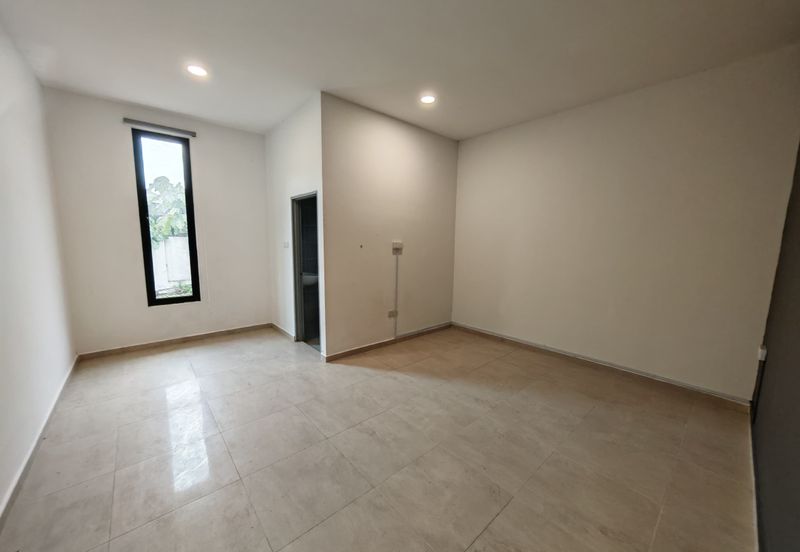 The Country Residency