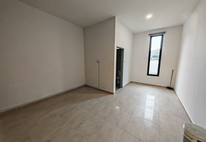 The Country Residency