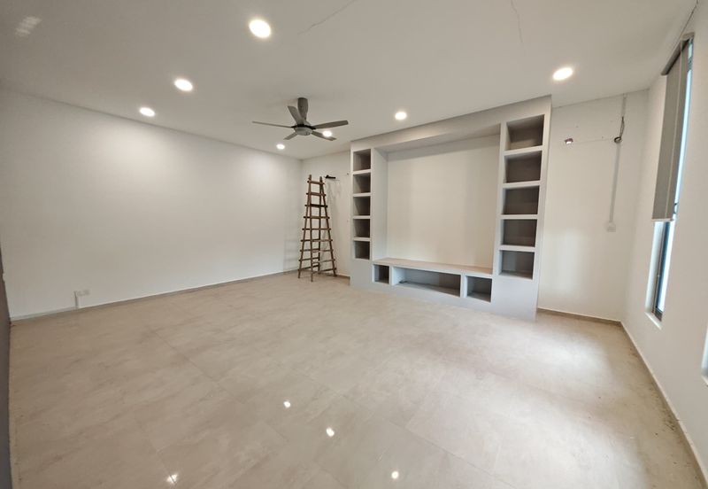 The Country Residency