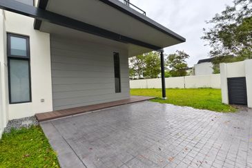 Avira Garden Terraces @ Medini