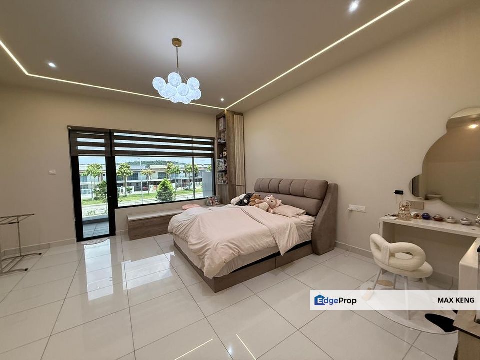 Bandar Cemerlang Double Storey 24x70 Fully Renovated Furnished Unblock View G&G, Johor, Ulu Tiram