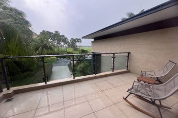 Golf & Resort Forest City, Fringe Villa