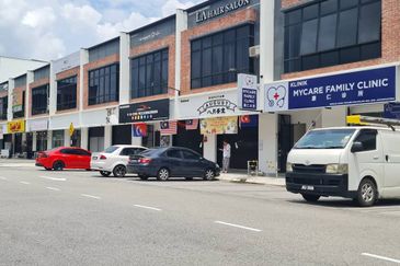 Pusat Komersial Suria (68 Avenue)