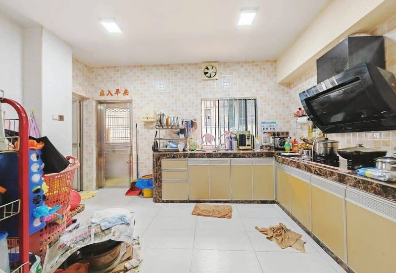 Taman Sutera Perling