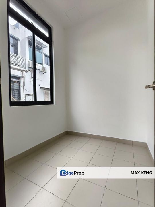 Horizon Hills Canal Garden North Double Storey 22x75 Basic Renovated G&G, Johor, 