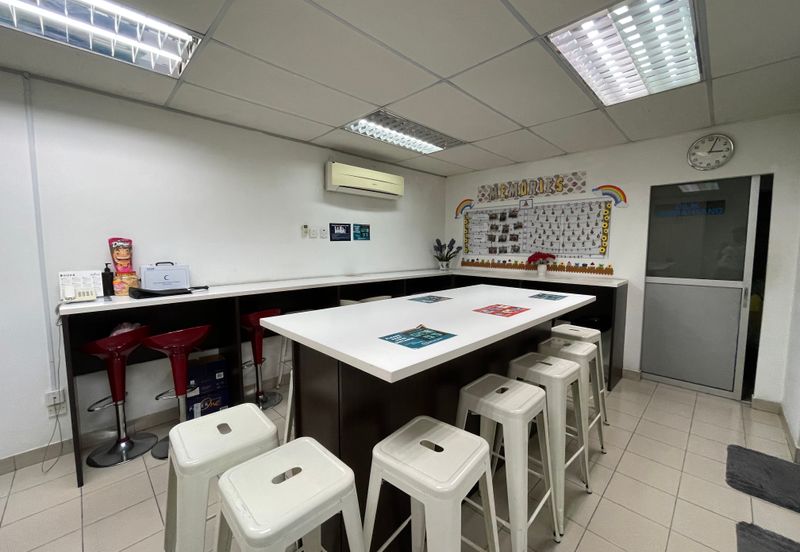 Adjoining 4.5 Storey Shop office for sale at Jalan Ipoh