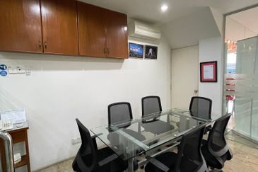 Adjoining 4.5 Storey Shop office for sale at Jalan Ipoh