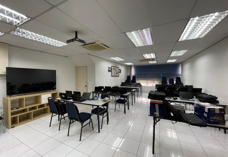 Adjoining 4.5 Storey Shop office for sale at Jalan Ipoh