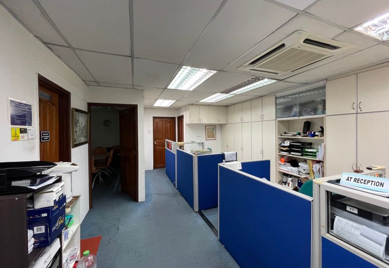Adjoining 4.5 Storey Shop office for sale at Jalan Ipoh